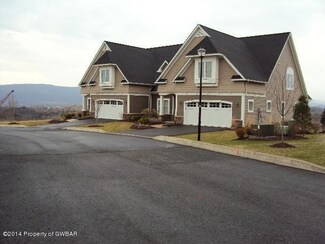 26 Insignia Dr, Jenkins Township, PA 18640
