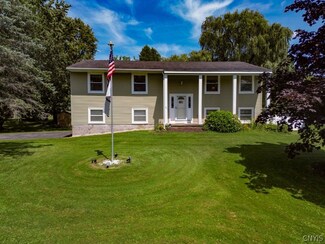 29 Morin Dr, Fulton, NY 13069