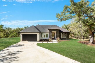 255 Jim Walters Dr, Runaway Bay, TX 76426