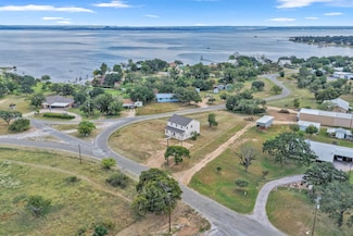 338 Golden Beach Dr, Buchanan Dam, TX 78609