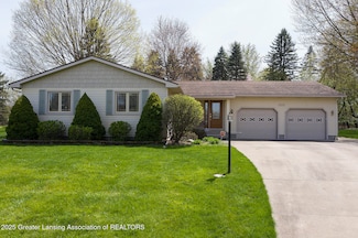 1117 S Geneva Dr, Dewitt, MI 48820