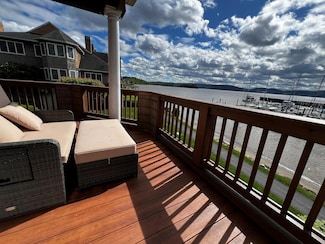 113 Half Moon Bay Dr, Croton On Hudson, NY 10520
