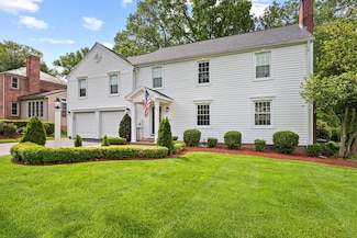 141 Pleasantview Ave, Longmeadow, MA 01106