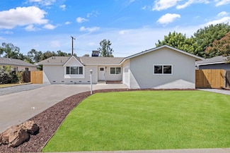 1406 W Princeton Ave, Visalia, CA 93277