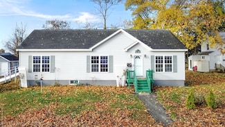 202 Pearl St, Bangor, ME 04401