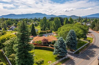 583 Darneille Ln, Grants Pass, OR 97527