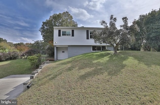 1521 Indiana Ave, Woodbridge, VA 22191