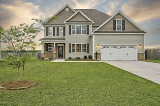 124 Sawgrass Dr, Maple Hill, NC 28454