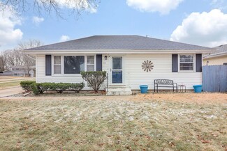 783 Elizabeth St, South Elgin, IL 60177