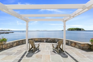 34 Shorehaven Rd, Norwalk, CT 06855