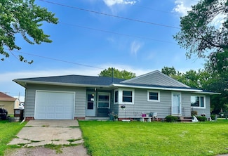 66 Hill Ave, Conger, MN 56020