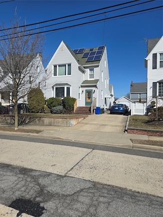 167 Locust St, Valley Stream, NY 11581