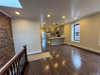 189 Legion St, Brooklyn, NY 11212