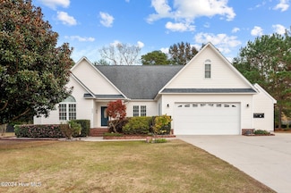407 Ranson Ct, Grimesland, NC 27837