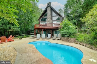155 Irish Way, Bumpass, VA 23024