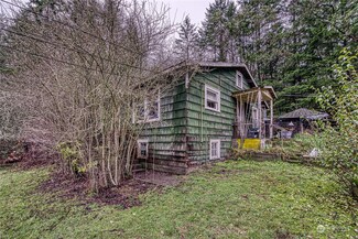 472 S Sunset Dr, Camano, WA 98282