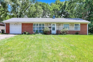 5825 E 46th St, Indianapolis, IN 46226