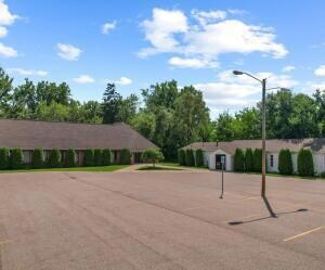 30025 Curtis Rd, Livonia, MI 48152