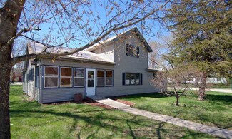 113 W Union St, Lone Rock, WI 53556