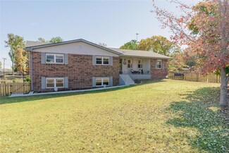 2000 Lilly St, Lebanon, MO 65536