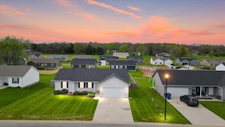 521 Labrador Dr, Bowling Green, KY 42101