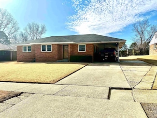 717 Crest Dr, Jonesboro, AR 72401