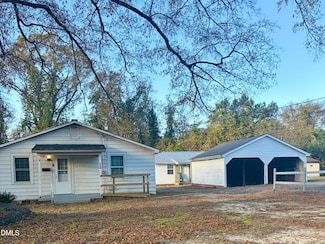 220 Maple Dr Unit A & B, Oxford, NC 27565