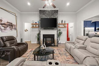 41241 Coastline Ave, Gonzales, LA 70737