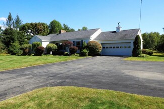 264 Main St, Orono, ME 04473