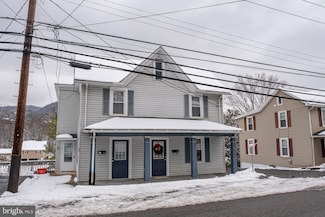 925 W Water St, Bellefonte, PA 16823