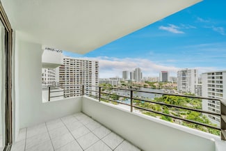 600 Three Islands Blvd Unit 1418, Hallandale Beach, FL 33009