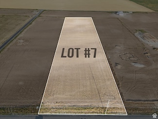 13342 N 10800 W Unit 7, Bothwell, UT 84337