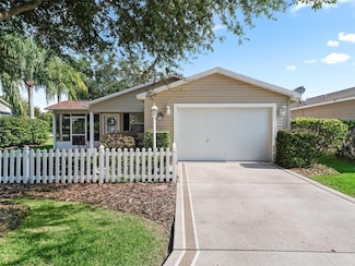 2343 Dillon Ln, The Villages, FL 32162