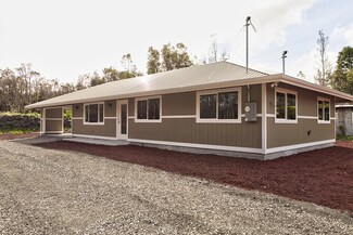 11 Puolani St, Volcano, HI 96785