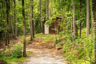 114 Pleasant View Rd, Tamassee, SC 29686