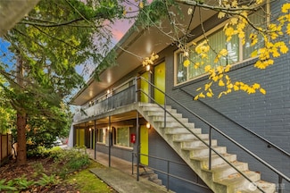 5505 NE 65th St, Seattle, WA 98115