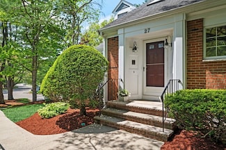 27 Fuller Pond Rd, Middleton, MA 01949