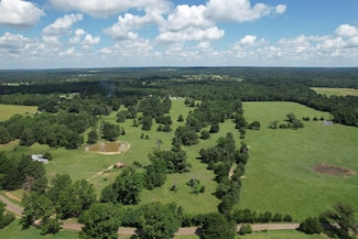 219 Acr 185, Elkhart, TX 75839