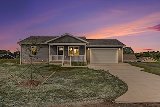265 Stonecrest Dr, Shelby, MI 49455