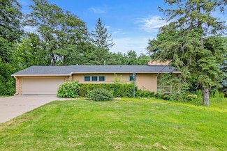 3014 Kyle Ave N, Golden Valley, MN 55422