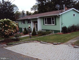245 Post Rd, Shavertown, PA 18708