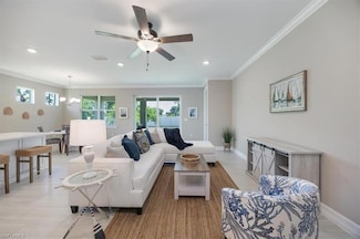 263 Tamarindo Ln, Naples, FL 34114