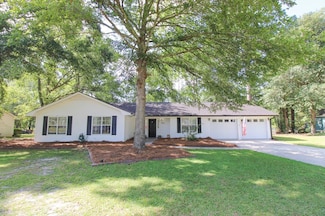 2821 Clayton Dr, Valdosta, GA 31602