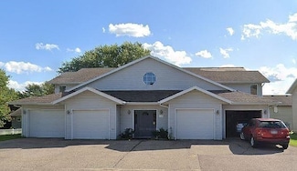 1126 12th St, Baraboo, WI 53913