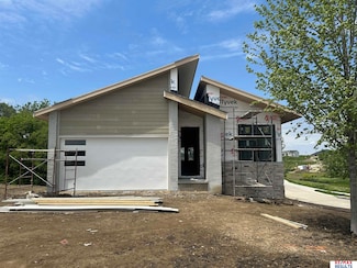 20102 W St, Omaha, NE 68135