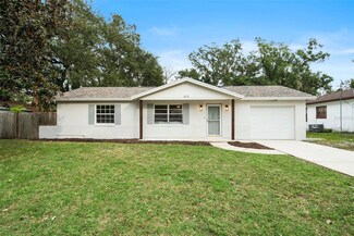 213 Loch Low Dr, Sanford, FL 32773