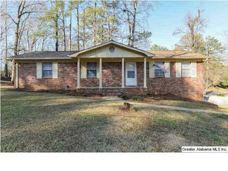 1328 Winola Ln, Birmingham, AL 35235