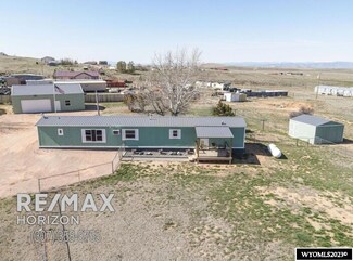 30 Paris Rd, Douglas, WY 82633