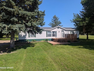 206 1st St, Aneta, ND 58212