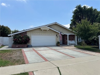 680 S Oakhaven Ave, Brea, CA 92823